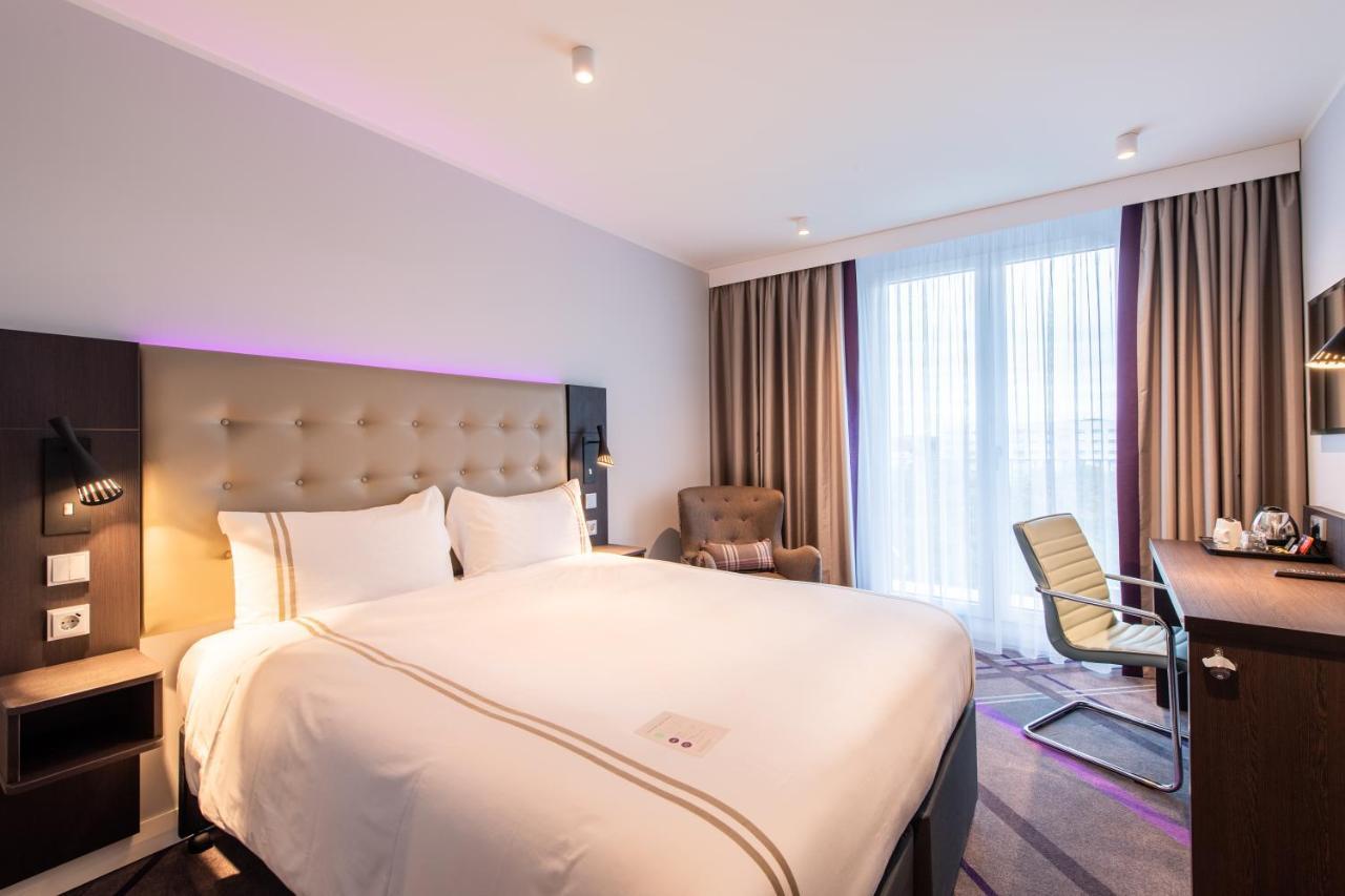 Premier Inn Frankfurt City Centre Frankfurt am Main Exterior photo